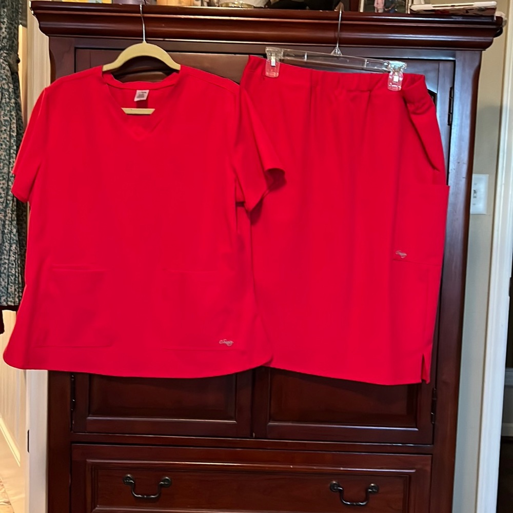 C. Saucy Red Original Scrub Set